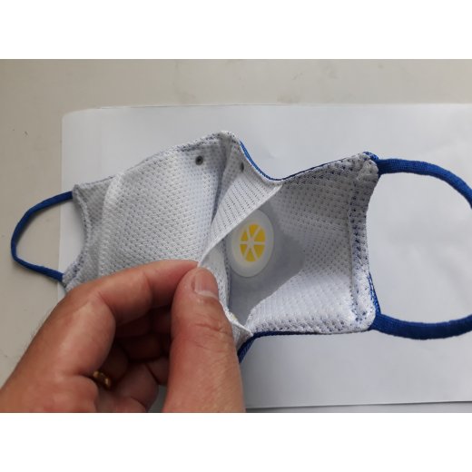 Khẩu trang vải 4 lớp than hoạt tính AsiaMask có van thoát khí ( xé dán sau gáy) Khẩu trang vải 4 lớp than hoạt tính AsiaMask có van thoát khí ( xé dán sau gáy)