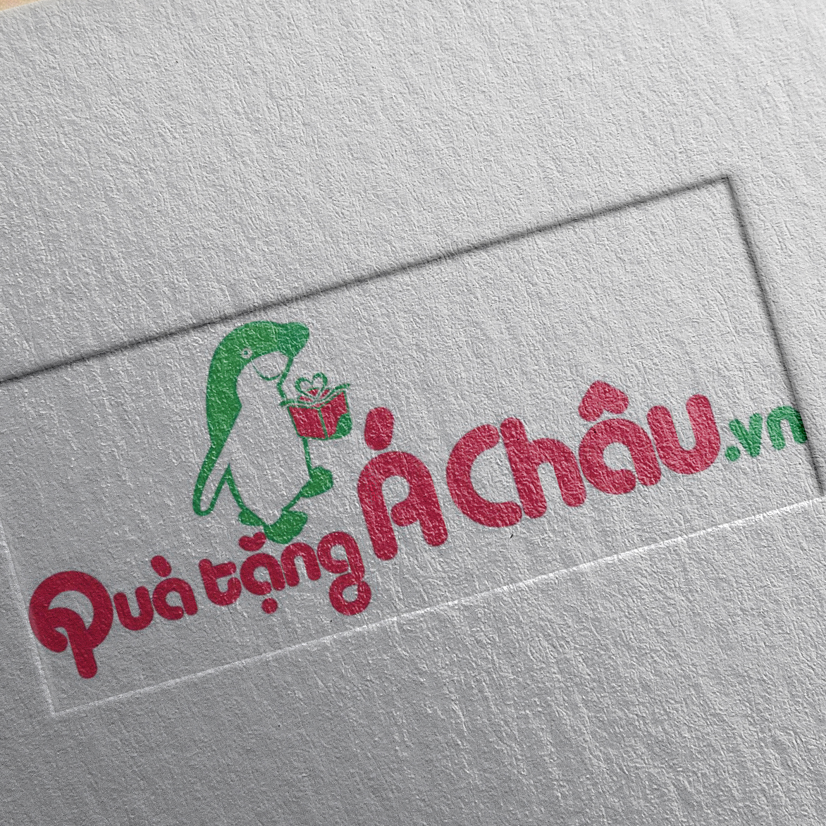 qua tang non bao hiem thang 10