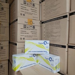 Găng tay y tế có bột Super Care Thái Lan