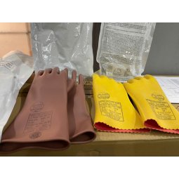 Găng tay cách điện 600v Jotsugi